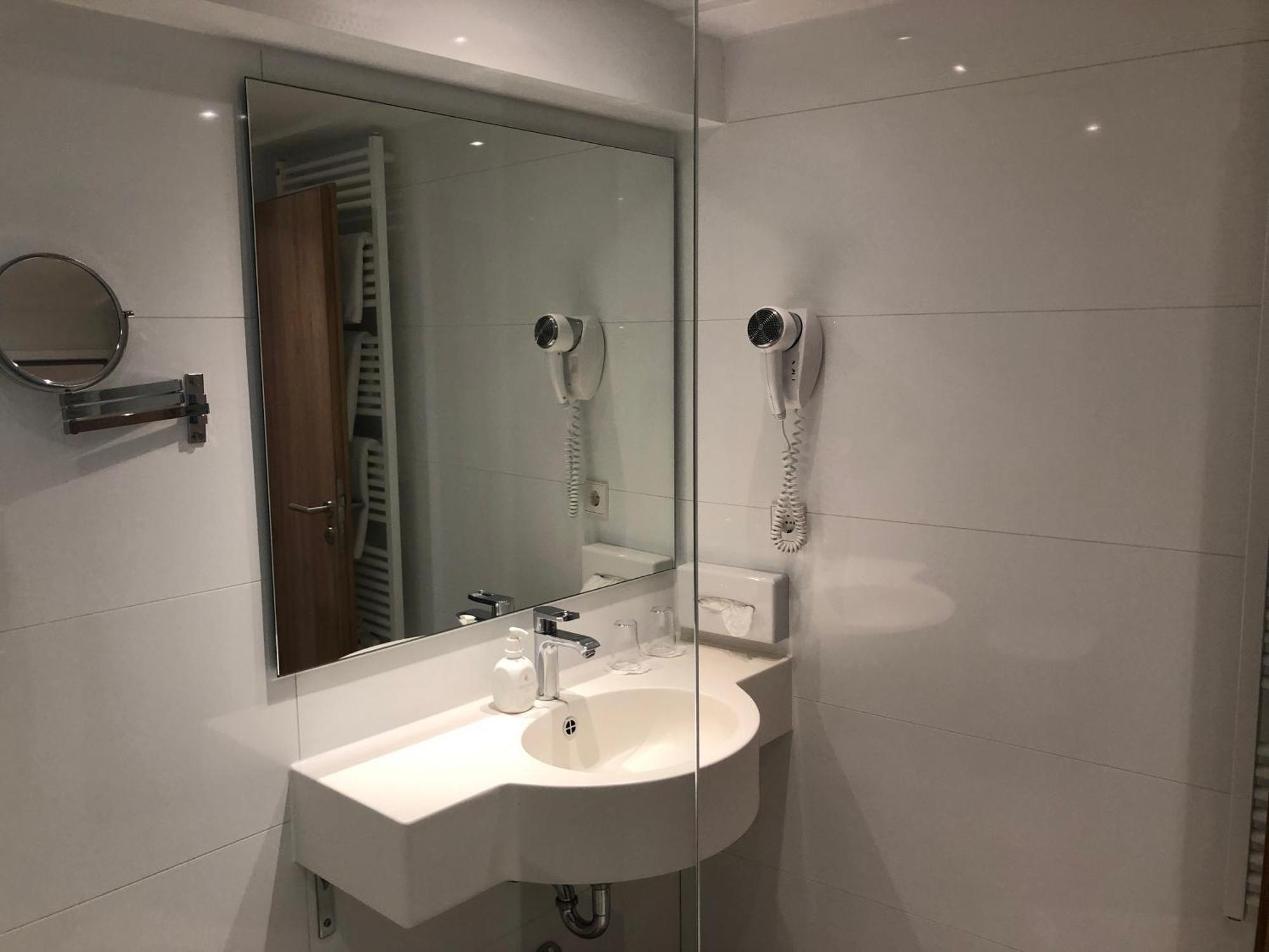 Hotel-Restaurant Ochsen Blaubeuren Room photo